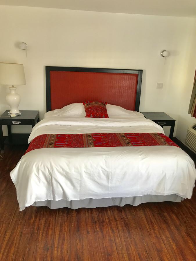 Norwalk Inn & Suites Экстерьер фото